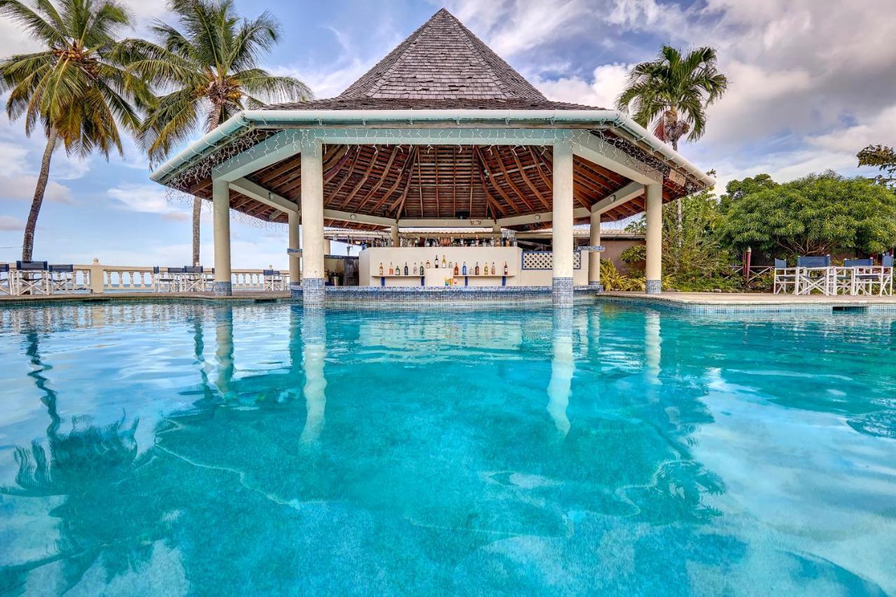 Starfish Tobago Hotel Black Rock ภายนอก รูปภาพ