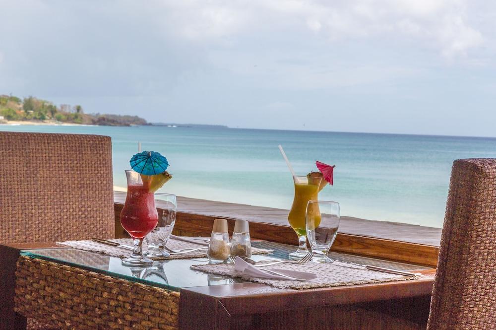 Starfish Tobago Hotel Black Rock ภายนอก รูปภาพ