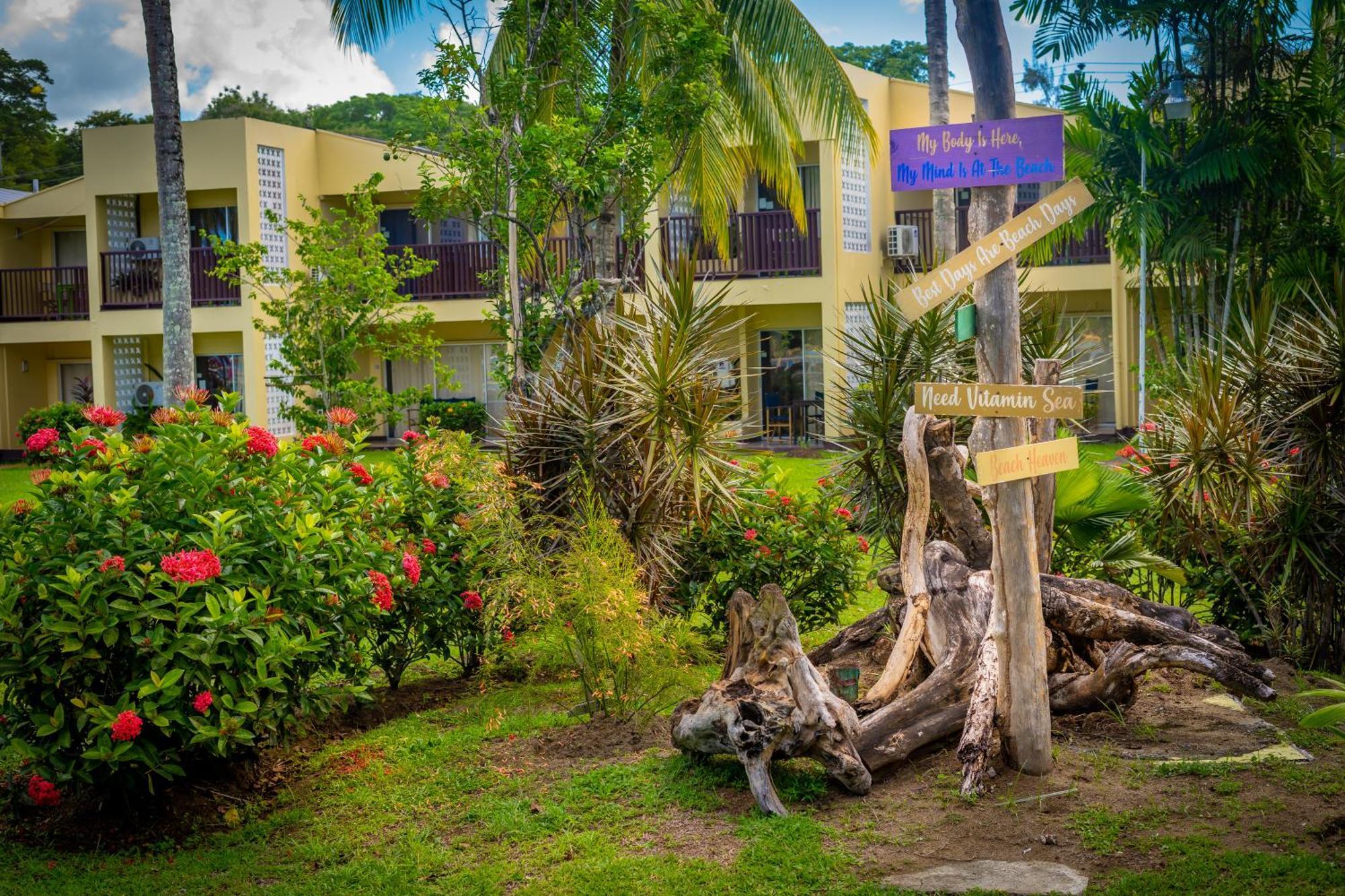 Starfish Tobago Hotel Black Rock ภายนอก รูปภาพ